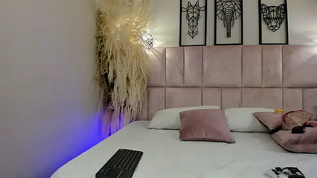 Vaithiare stone online show from April 9, 2026, 12:22 pm