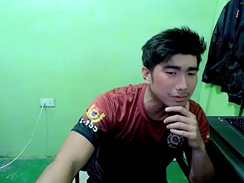 Hunkfireman online show from April 13, 2026, 1:31 am