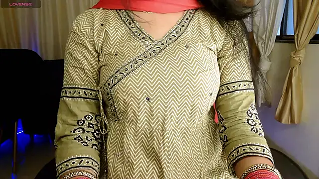 Snapshot of apsara_tanu chatting on June 4, 2026, 2:16 am apsara tanu online show from June 4, 2026, 2:16 am