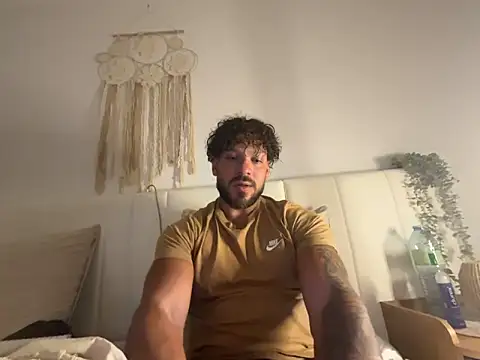 Snapshot of G970NE34 chatting on April 15, 2026, 7:29 pm G970NE34 online show from April 15, 2026, 7:29 pm