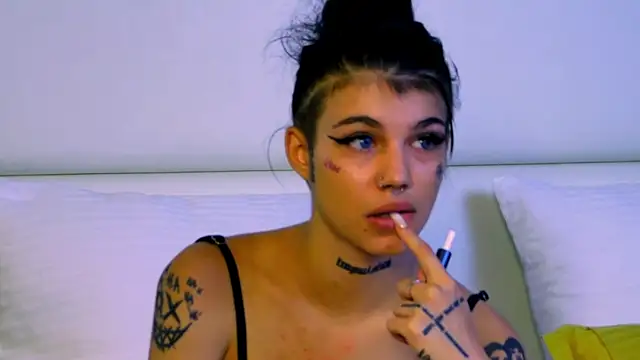 YasminnStorm online show from June 11, 2026, 4:42 am