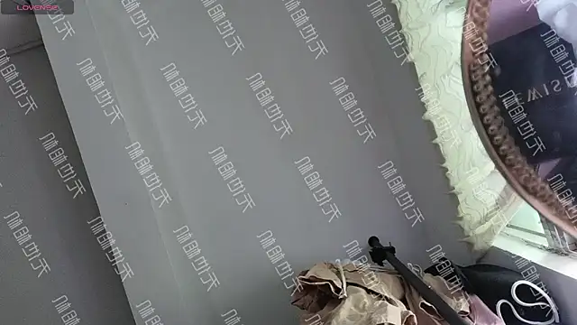 Elio-0403 online show from April 15, 2026, 7:47 am