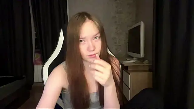 Snapshot of TondaNero chatting on April 4, 2026, 5:52 pm TondaNero online show from April 4, 2026, 5:52 pm