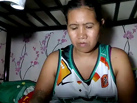  SweetSmile online show from April 11, 2026, 8:40 am