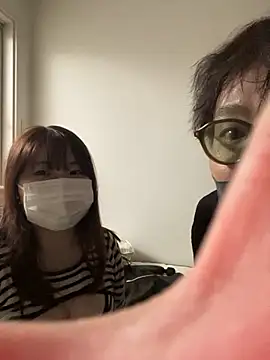 Yunon0202 online show from April 15, 2026, 3:05 pm