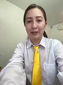 Snapshot of suzy-111 chatting on April 14, 2026, 12:10 pm suzy-111 online show from April 14, 2026, 12:10 pm