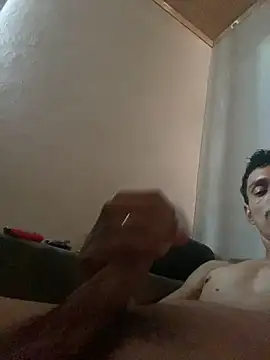 casalcapixaba28 online show from April 13, 2026, 6:12 pm