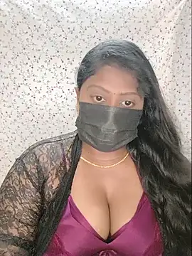 Romantic Woman online show from May 25, 2026, 6:50 pm