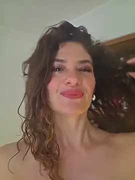 Snapshot of CelineBoyer_ chatting on April 17, 2026, 9:17 pm CelineBoyer online show from April 17, 2026, 9:17 pm