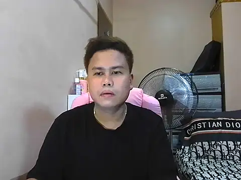 Snapshot of tipsy_butter chatting on June 13, 2026, 6:22 am tipsy butter online show from June 13, 2026, 6:22 am