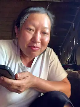 candy-beo online show from April 12, 2026, 7:55 am