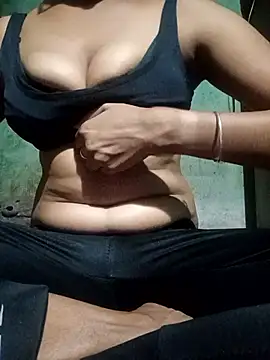 Snapshot of sexy_pakhii chatting on April 9, 2026, 1:06 pm sexy pakhii online show from April 9, 2026, 1:06 pm