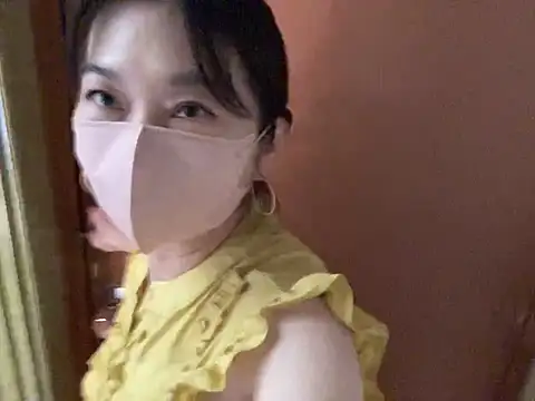 Snapshot of lemonade_madame chatting on June 21, 2026, 12:05 am lemonade madame online show from June 21, 2026, 12:05 am