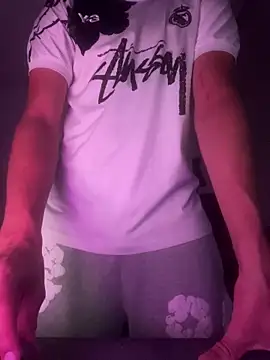 YorSexboy777 online show from April 19, 2026, 10:56 pm