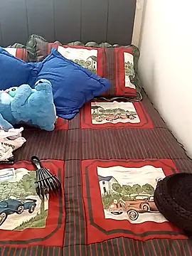 kitsune nyoko online show from April 8, 2026, 9:05 pm