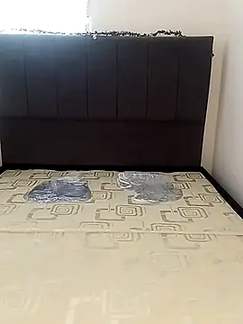 kitsune nyoko online show from April 26, 2026, 8:17 pm