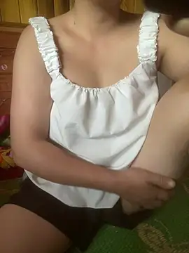   Amanda   online show from April 8, 2026, 3:19 am