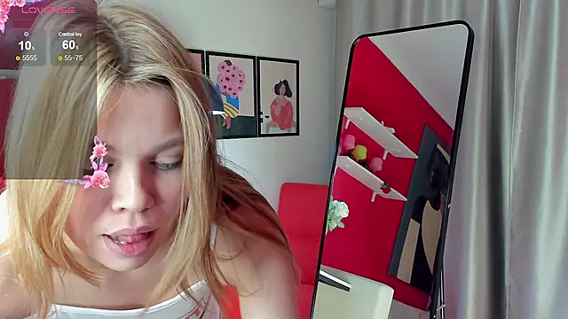 Snapshot of ScarletMarnei chatting on April 9, 2026, 2:13 am ScarletMarnei online show from April 9, 2026, 2:13 am