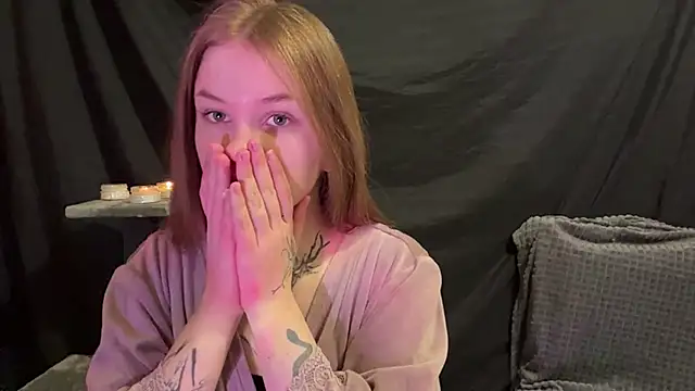 KellyRose online show from April 30, 2026, 6:15 pm