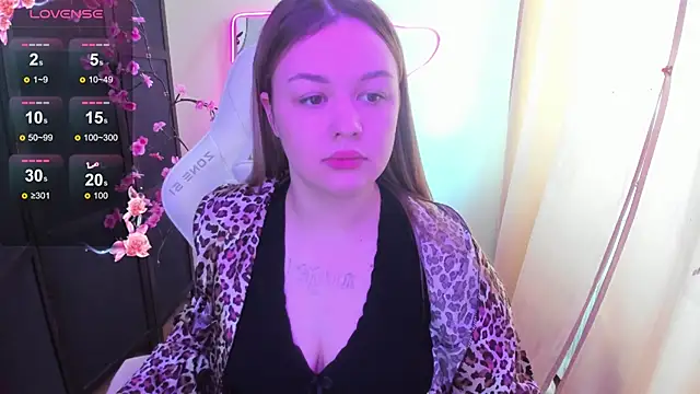 AmeliePeach online show from April 9, 2026, 6:19 am