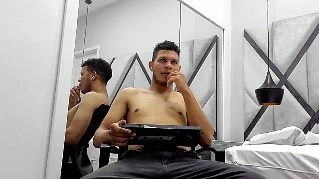 NohaBrooks online show from April 15, 2026, 3:05 pm