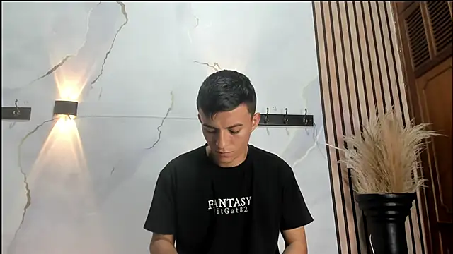 DilanAndKing online show from April 17, 2026, 1:03 pm