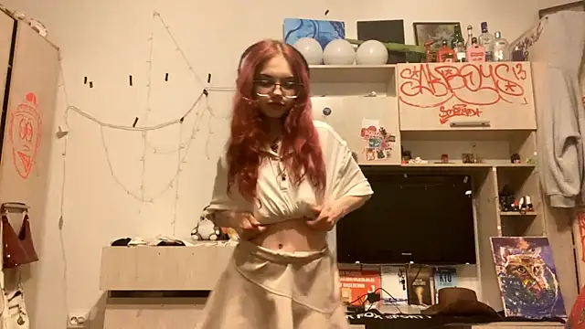 RedHeadCat online show from April 8, 2026, 9:27 pm