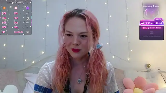 hexbunnie online show from April 5, 2026, 2:18 am