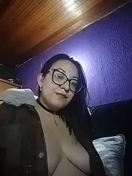 Snapshot of Samanta_dreak chatting on April 16, 2026, 2:23 am Samanta dreak online show from April 16, 2026, 2:23 am