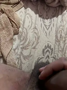 Snapshot of RapotorE chatting on April 15, 2026, 3:05 pm RapotorE online show from April 15, 2026, 3:05 pm