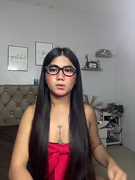 Snapshot of JassmineLove chatting on April 15, 2026, 8:09 pm JassmineLove online show from April 15, 2026, 8:09 pm