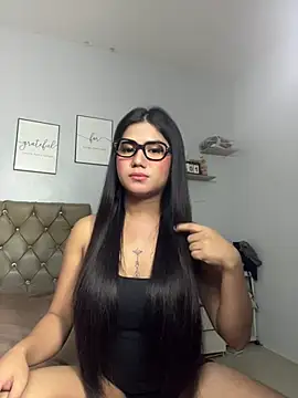 Snapshot of JassmineLove chatting on April 6, 2026, 4:08 pm JassmineLove online show from April 6, 2026, 4:08 pm