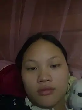 Snapshot of __Sunflower__ chatting on April 8, 2026, 2:02 am Sunflower online show from April 8, 2026, 2:02 am