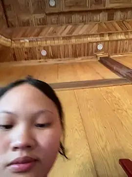 Snapshot of __Sunflower__ chatting on April 7, 2026, 4:14 am Sunflower online show from April 7, 2026, 4:14 am