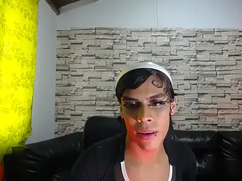stefani robles online show from April 26, 2026, 1:41 pm