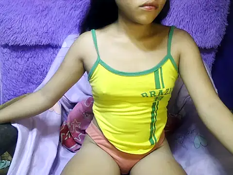 kiffy miley79 online show from April 26, 2026, 1:36 am
