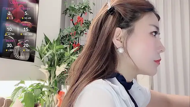 tingting-youu online show from April 16, 2026, 1:01 pm