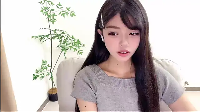 Snapshot of Kitteovo chatting on June 4, 2026, 9:25 am Kitteovo online show from June 4, 2026, 9:25 am