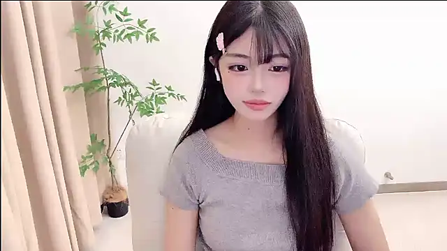 Snapshot of Kitteovo chatting on June 23, 2026, 7:12 pm Kitteovo online show from June 23, 2026, 7:12 pm
