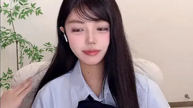 Snapshot of Kitteovo chatting on June 2, 2026, 9:42 am Kitteovo online show from June 2, 2026, 9:42 am