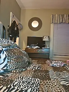 Mijaaaa12121 online show from April 8, 2026, 3:41 am