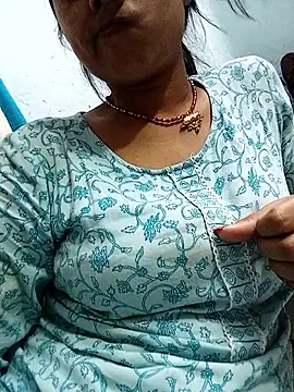 Snapshot of Newmasti chatting on April 12, 2026, 9:23 am Newmasti online show from April 12, 2026, 9:23 am