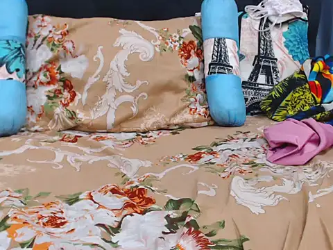 Snapshot of ChocolateClitt chatting on April 8, 2026, 5:58 pm ChocolateClitt online show from April 8, 2026, 5:58 pm