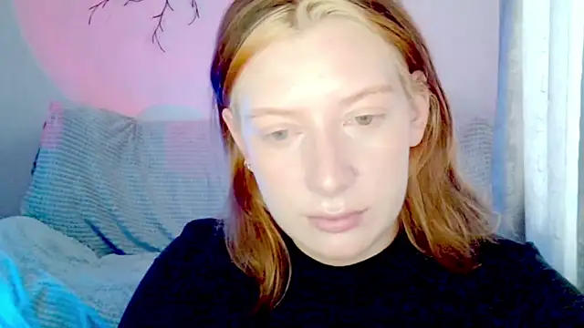 Snapshot of earn_my_lily chatting on April 24, 2026, 7:10 am earn my lily online show from April 24, 2026, 7:10 am