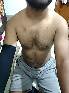 X-boy-11 online show from April 10, 2026, 4:25 pm