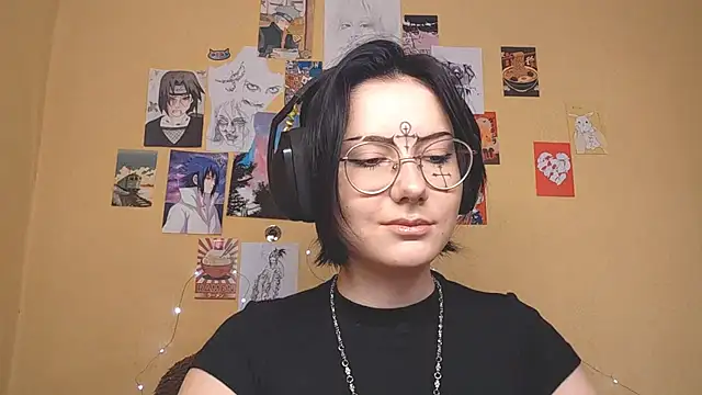 Snapshot of HighLense chatting on April 10, 2026, 7:26 am HighLense online show from April 10, 2026, 7:26 am