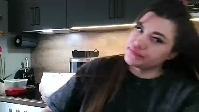 miss preggie online show from April 9, 2026, 1:28 pm