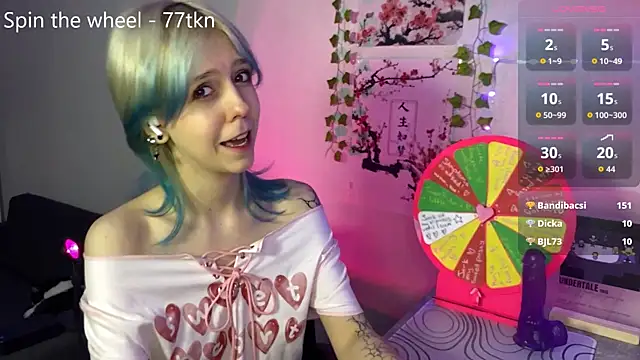 LunaBless online show from June 1, 2026, 9:14 pm