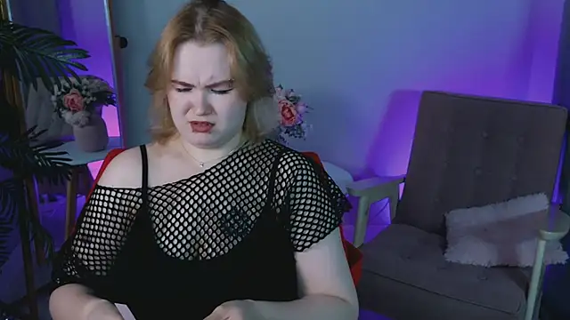 FionaxRider  online show from April 9, 2026, 10:05 pm