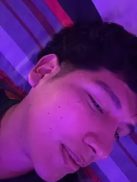 Leonidassss69 online show from April 26, 2026, 7:44 pm